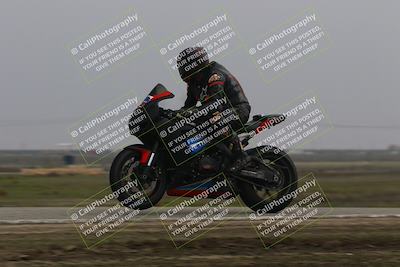 media/Nov-30-2025-TrackDaz (Sun) [[d8b22663df]]/A Group/Session 4 (Wheelie Bump)/